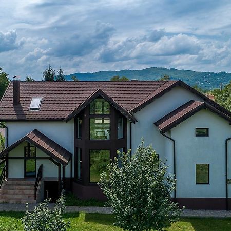 Vila Luna Comarnic Exteriör bild